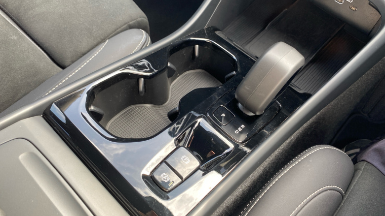 Volvo XC40 2.0 B3P Plus Dark 5dr Auto Petrol Estate